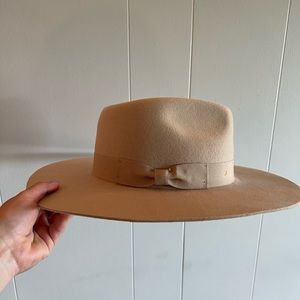 UO flatbrim felt fedora